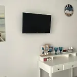 Paradiso 'b' 108 Private Cozy Апартамент *