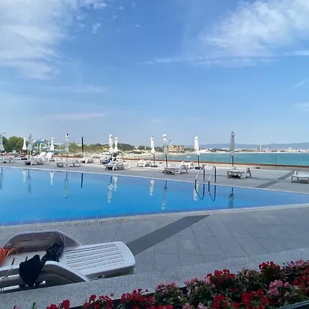 Paradiso 'b' 108 Private Cozy Апартамент Несебър